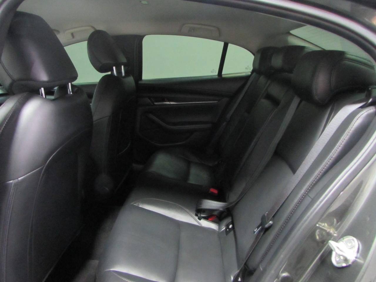 Used 2024 MAZDA MAZDA3 s image 15