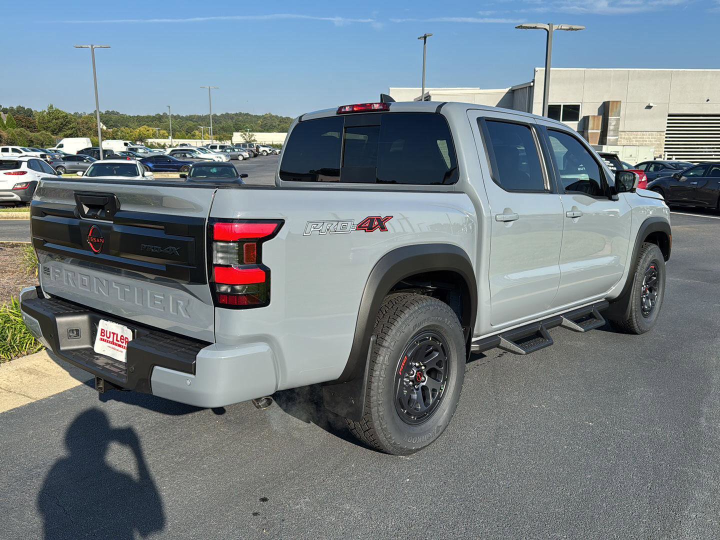 New 2026 Nissan Frontier PRO-4X w/ Pro-4x Convenience Package image 5