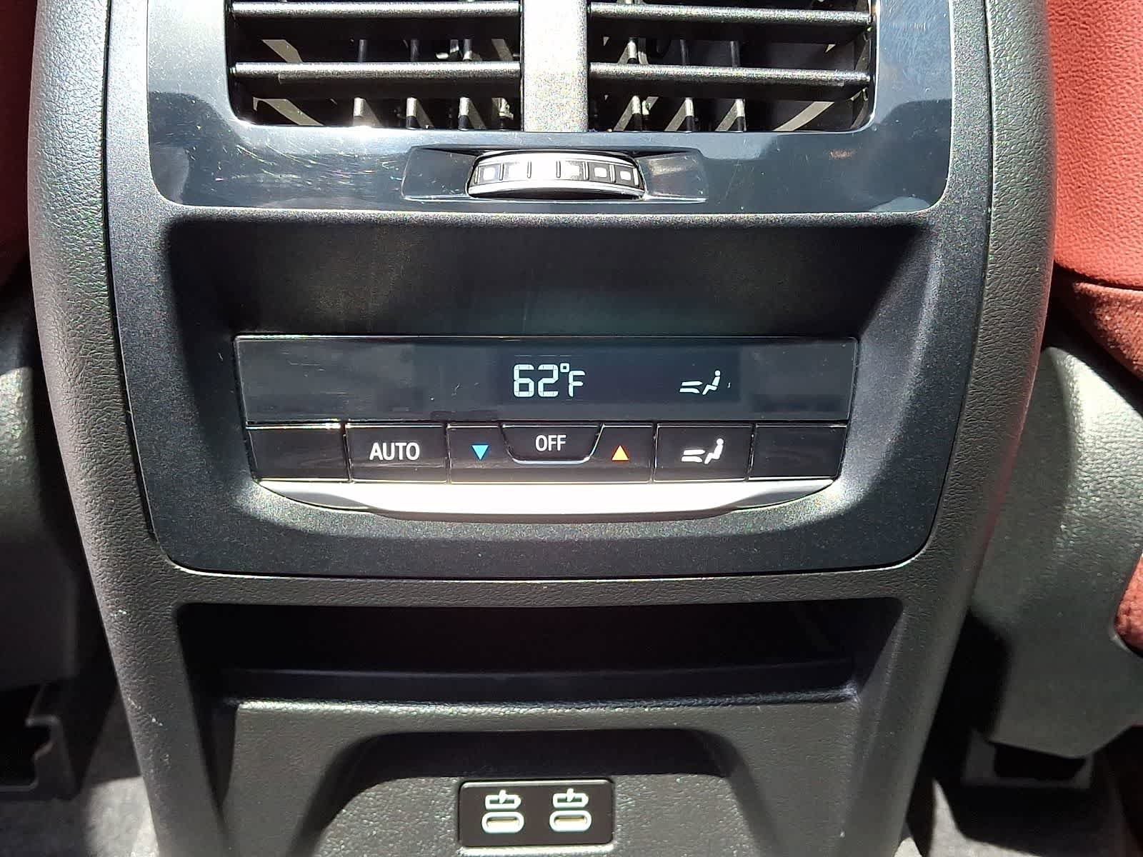 Used 2024 BMW X3 xDrive30i w/ M Sport Package AWD/4WD image 12