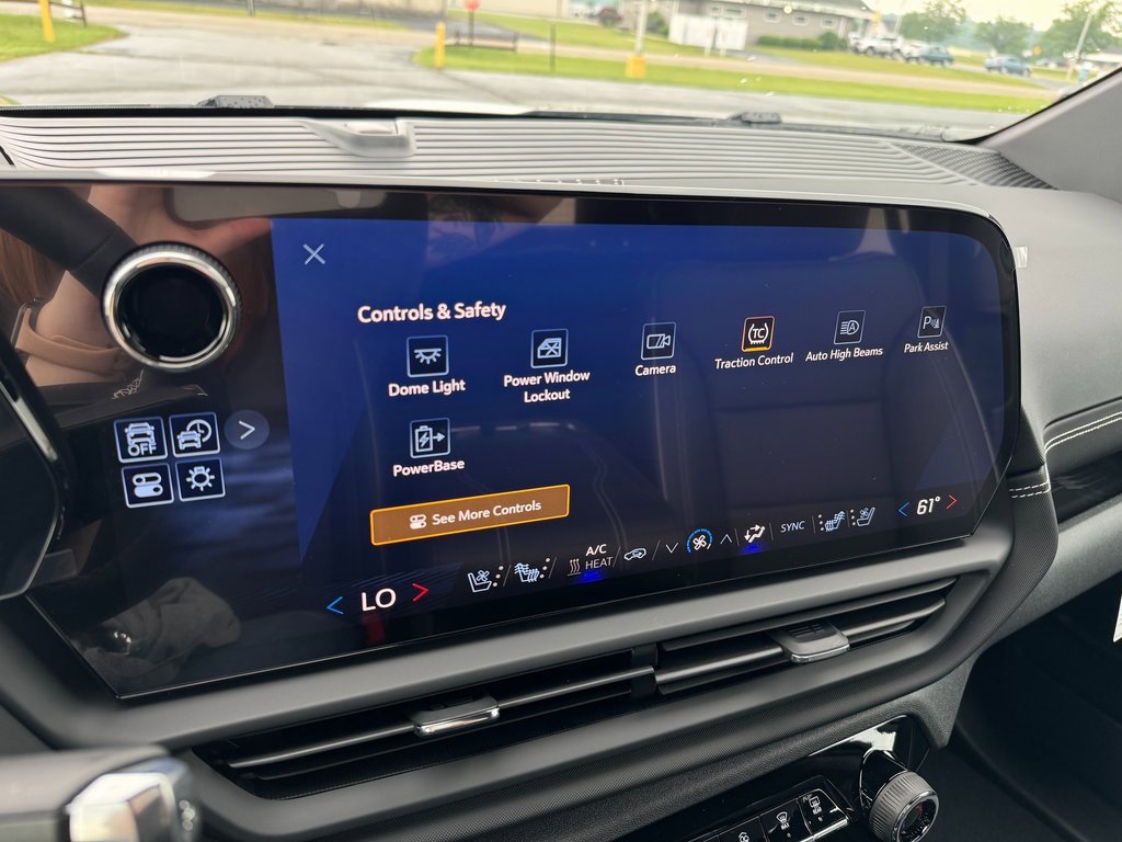 New 2025 Chevrolet Silverado EV LT image 25