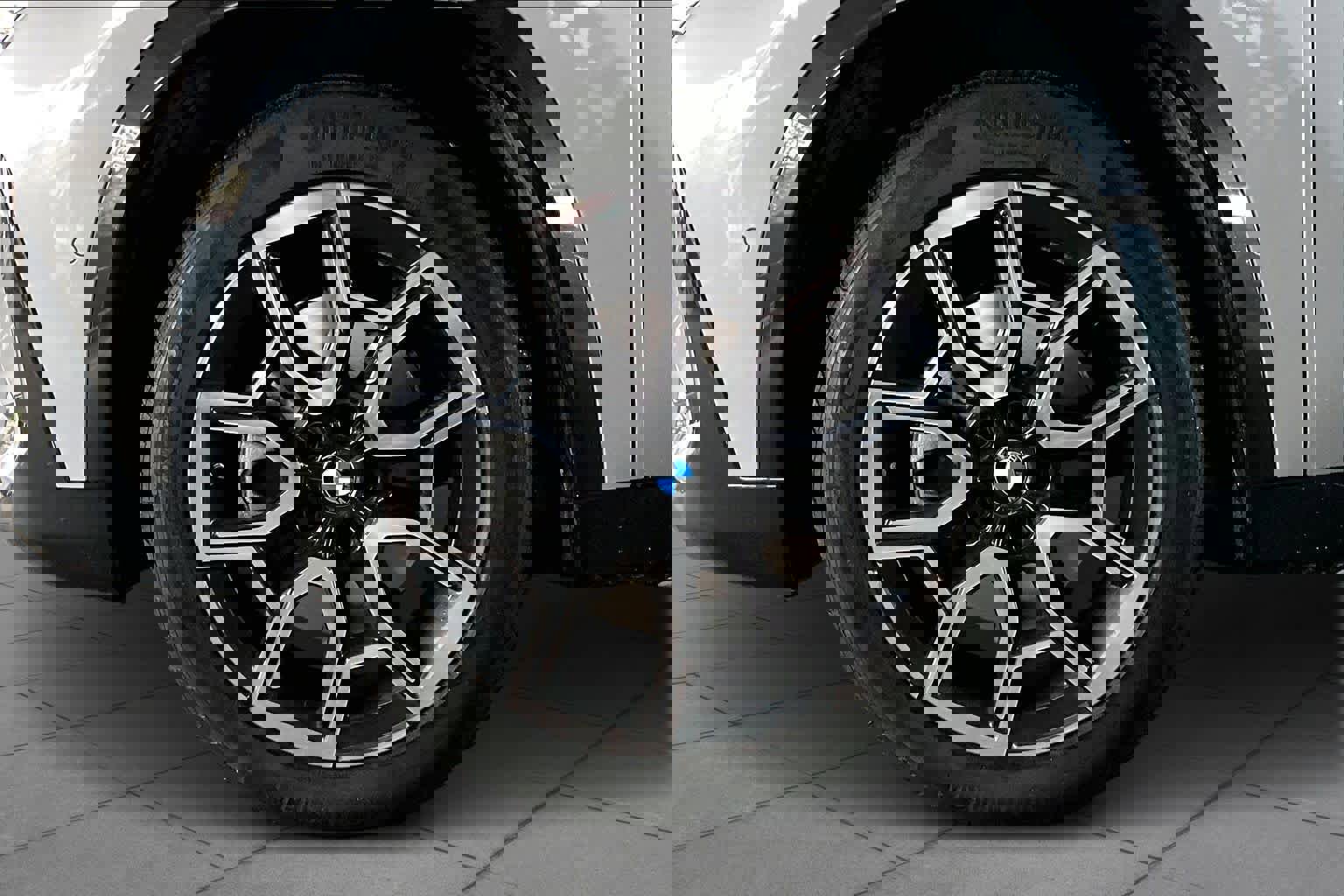 Certified 2026 BMW X1 xDrive28i w/ Technology Package image 10