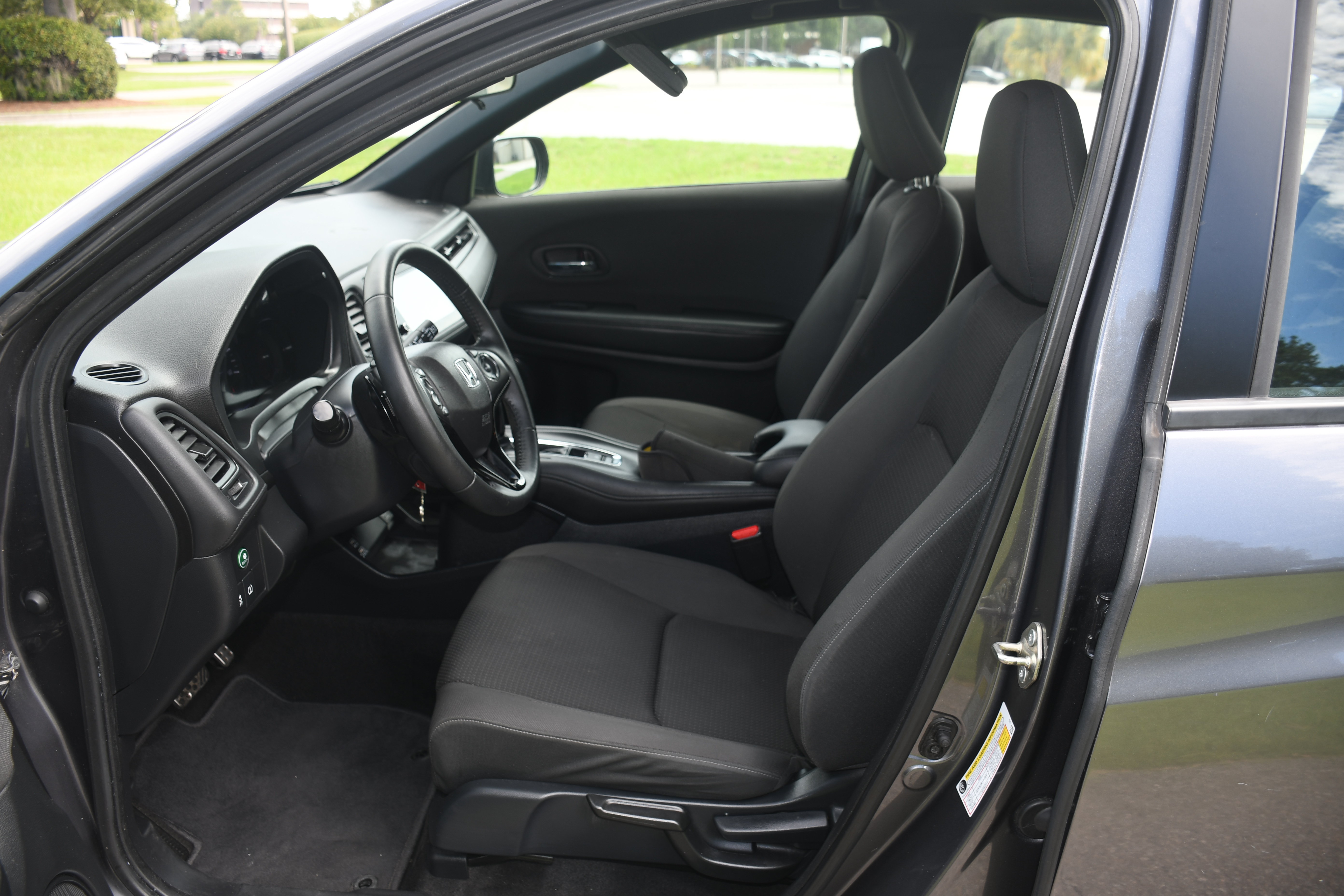 Used 2020 Honda HR-V Sport image 7