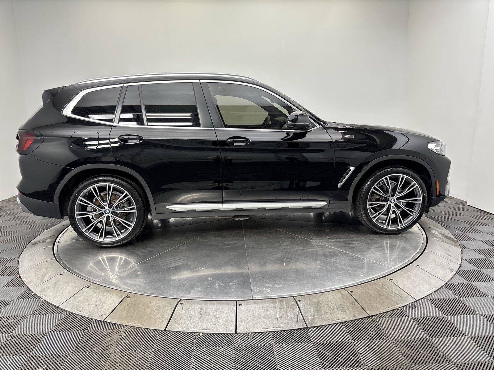 Used 2023 BMW X3 xDrive30i w/ Premium Package AWD/4WD image 17
