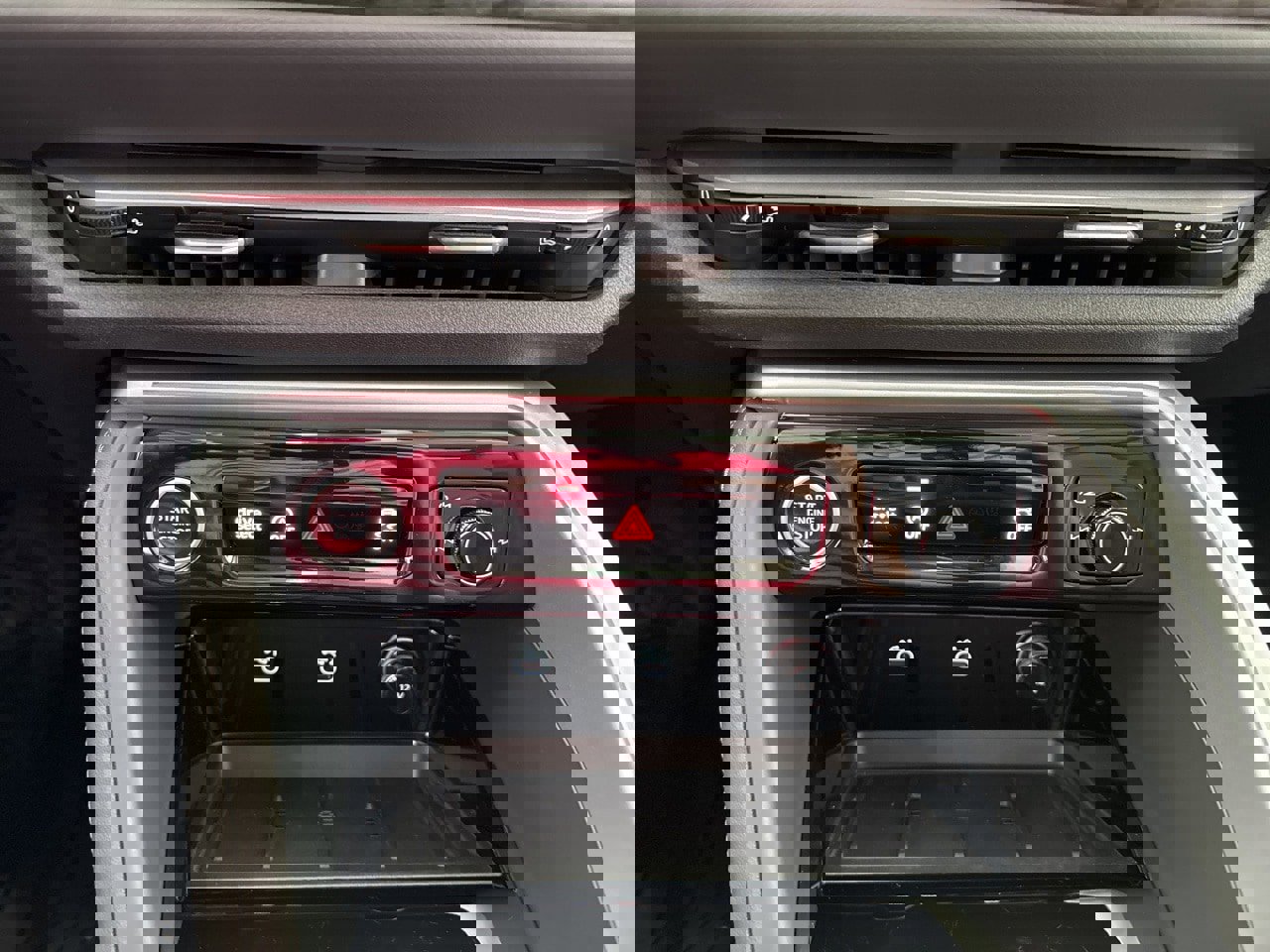 New 2025 Audi Q5 2.0T Premium Plus image 29