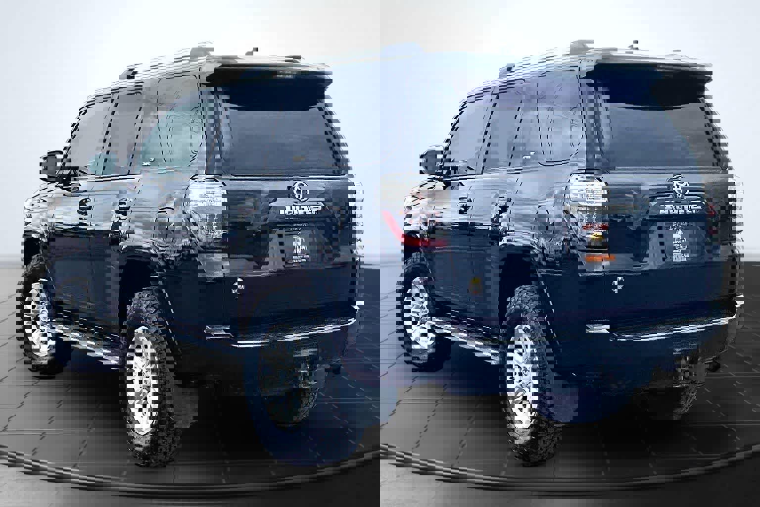 Used 2020 Toyota 4Runner SR5 image 4