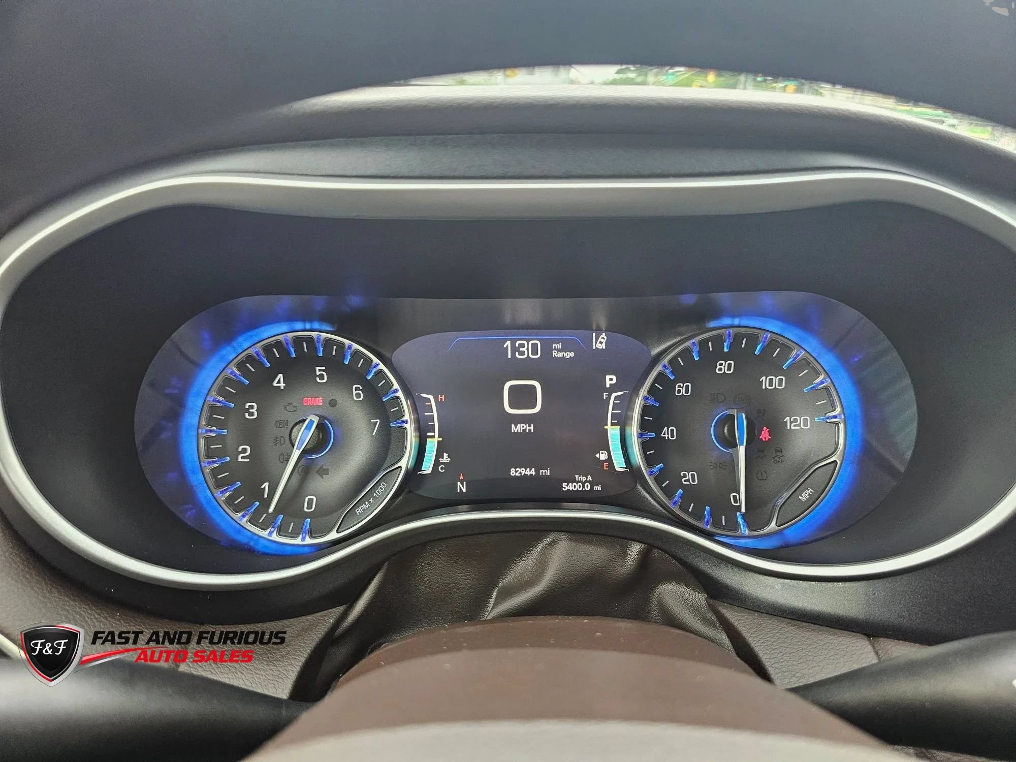 Used 2020 Chrysler Pacifica Touring w/ Advanced Safetytec Group FWD image 24