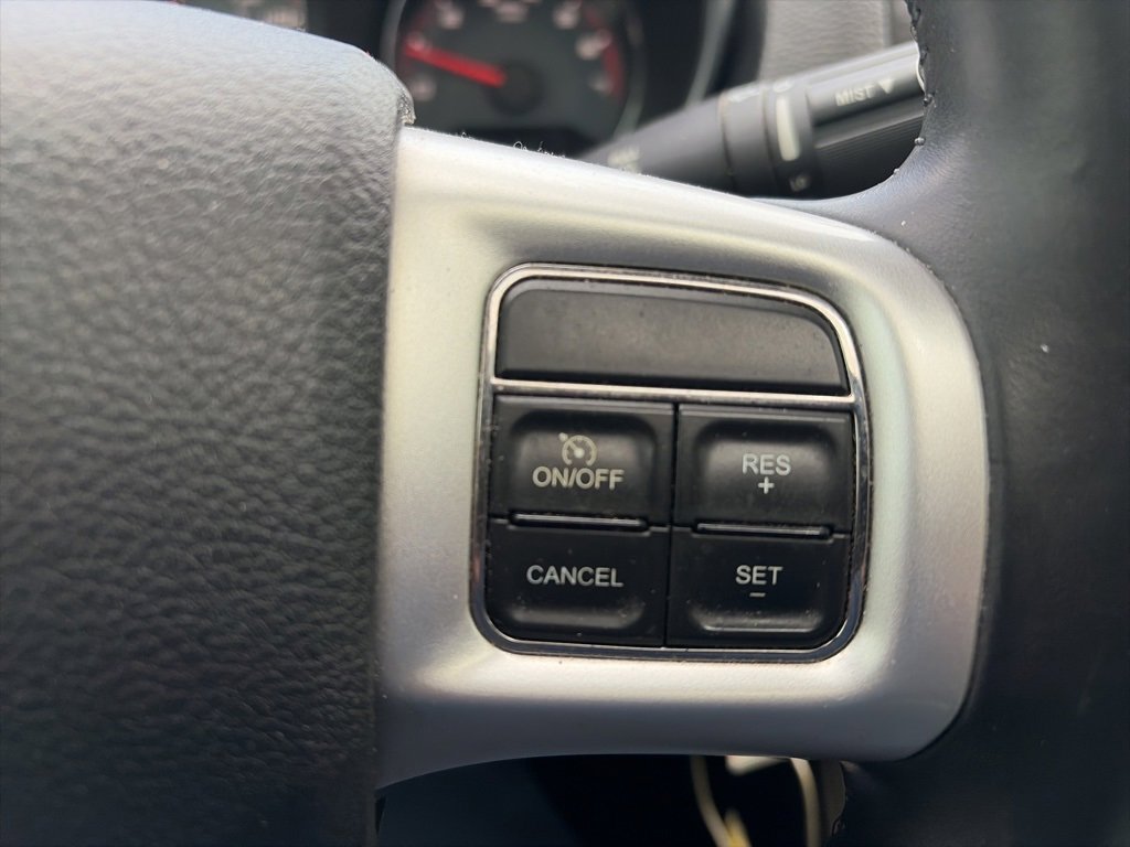 Used 2014 Dodge Avenger SXT w/ Sun/Sound Group image 29