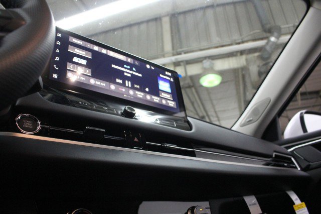 New 2026 Mitsubishi Outlander SE image 12