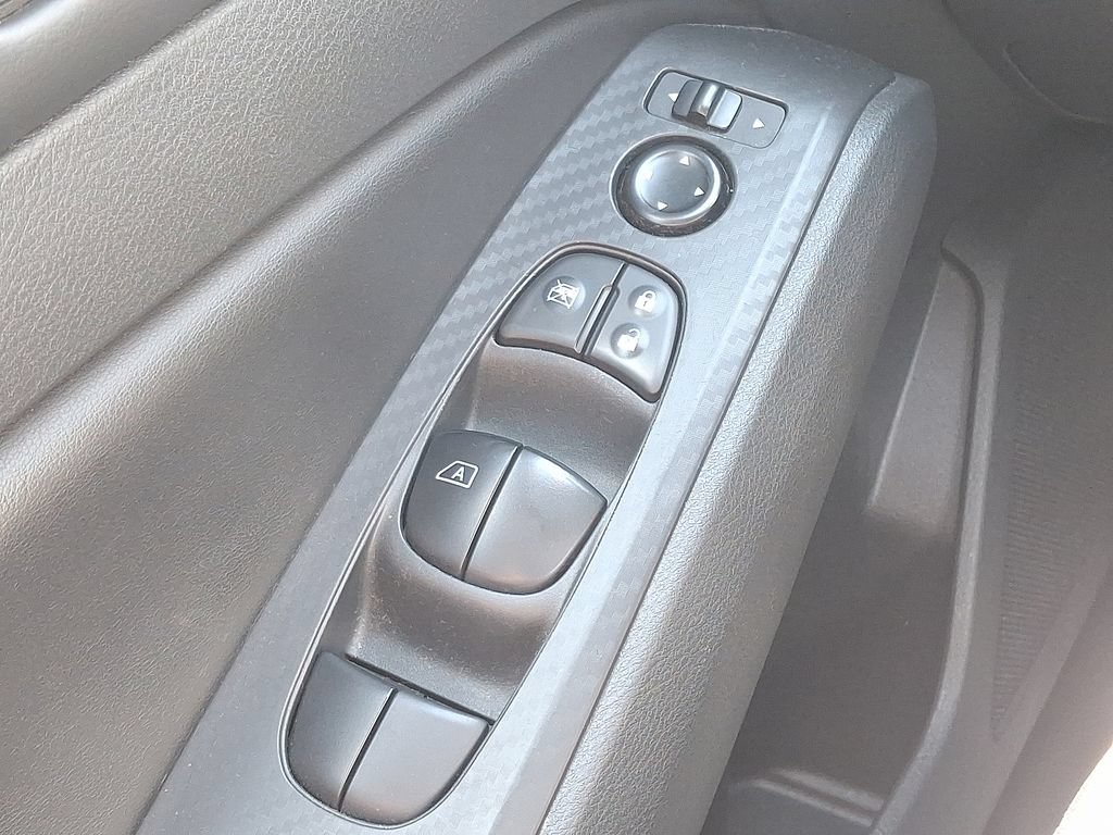 Used 2024 Nissan Altima 2.5 SV AWD/4WD image 22