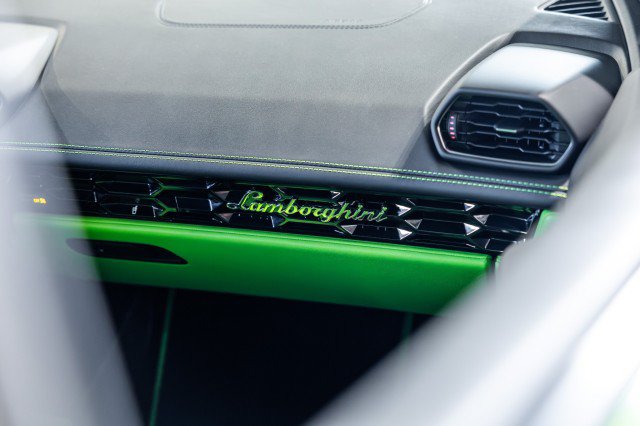 Used 2022 Lamborghini Huracan EVO RWD image 47