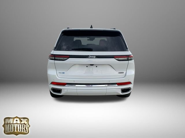 New 2024 Jeep Grand Cherokee Overland image 8