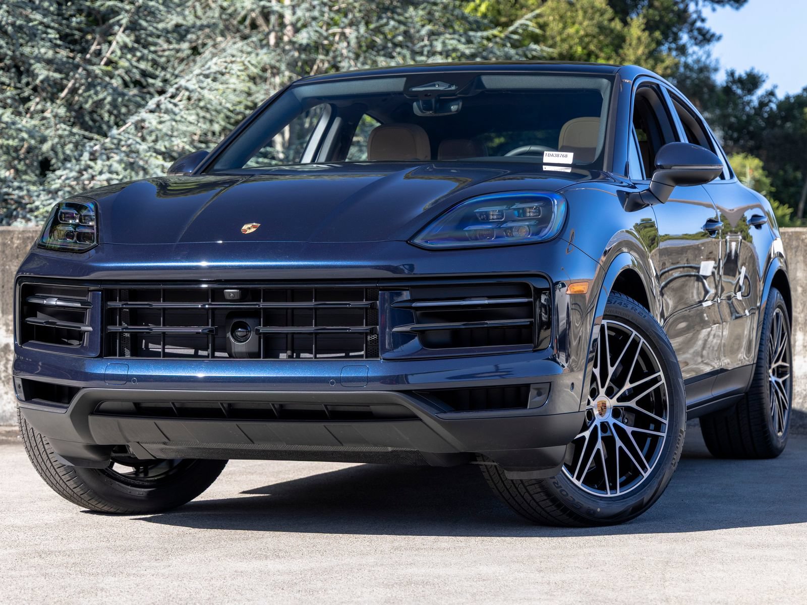 New 2026 Porsche Cayenne Coupe AWD/4WD image 1