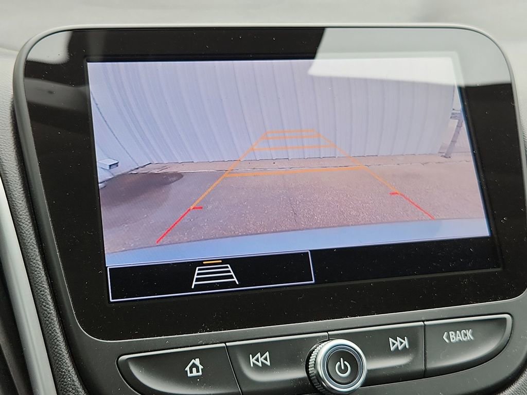 Used 2023 Chevrolet Malibu LT FWD image 9