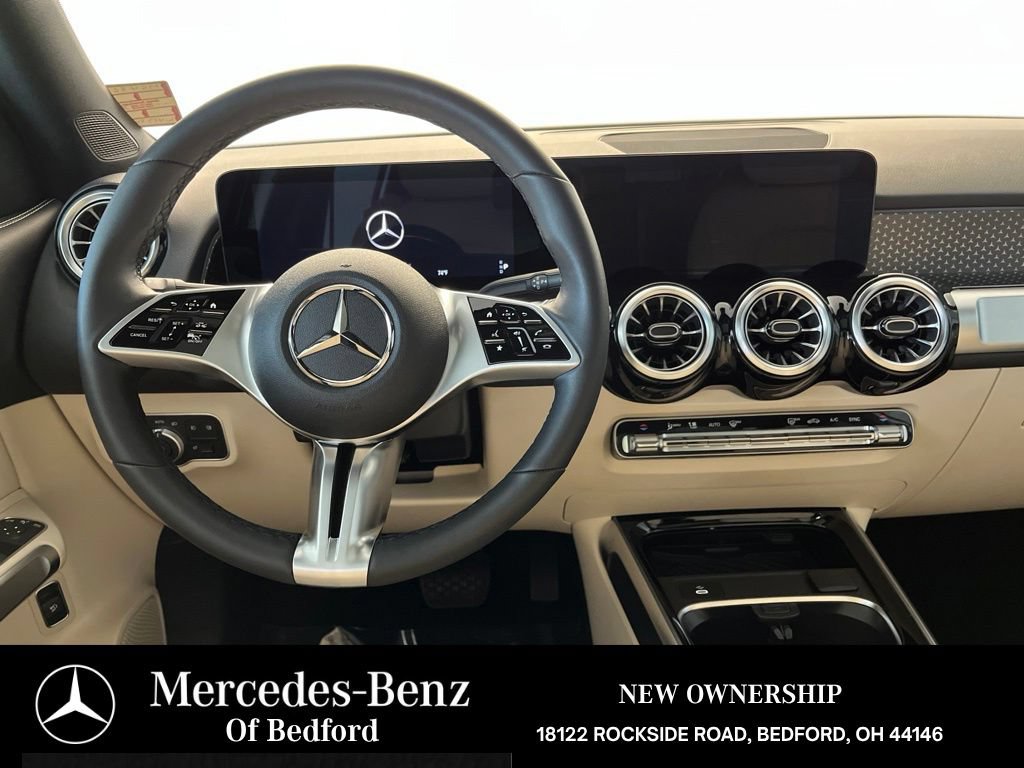 Used 2026 Mercedes-Benz GLB 250 4MATIC image 23