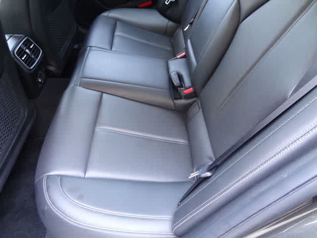 Used 2023 Genesis G70 2.0T RWD image 8