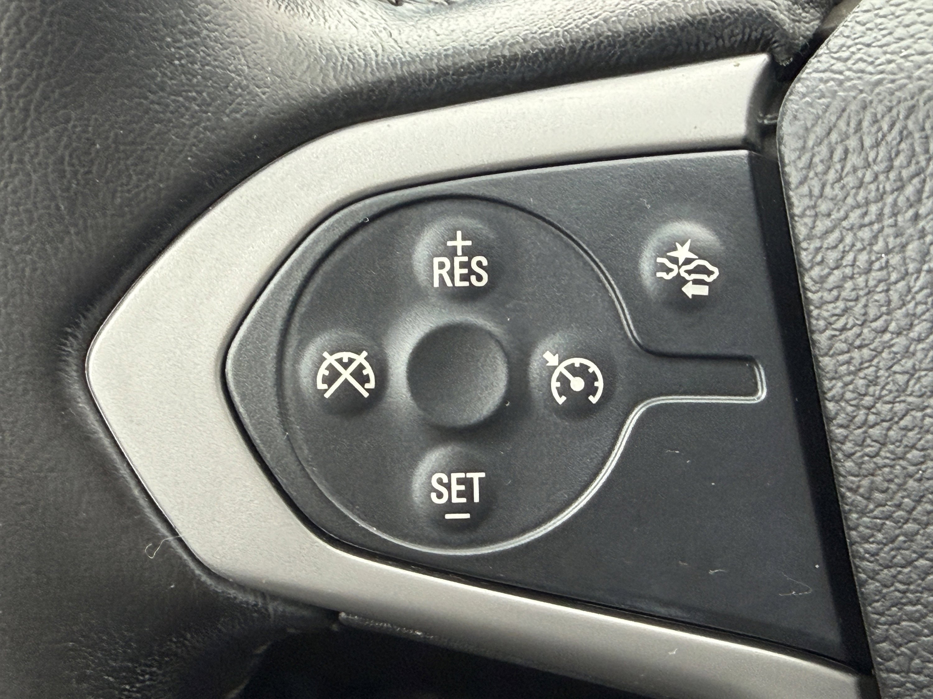 Used 2016 Chevrolet Colorado LT w/ Luxury Package, Chrome image 22