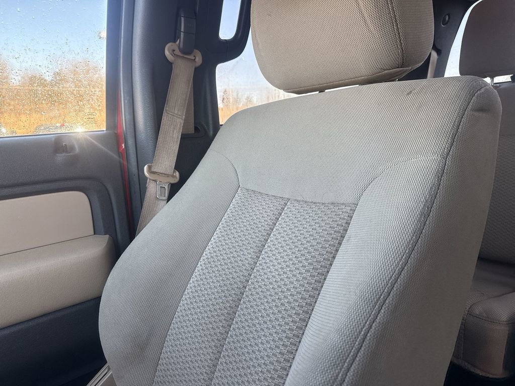 Used 2013 Ford F150 XLT w/ Mid Equipment Group AWD/4WD image 30