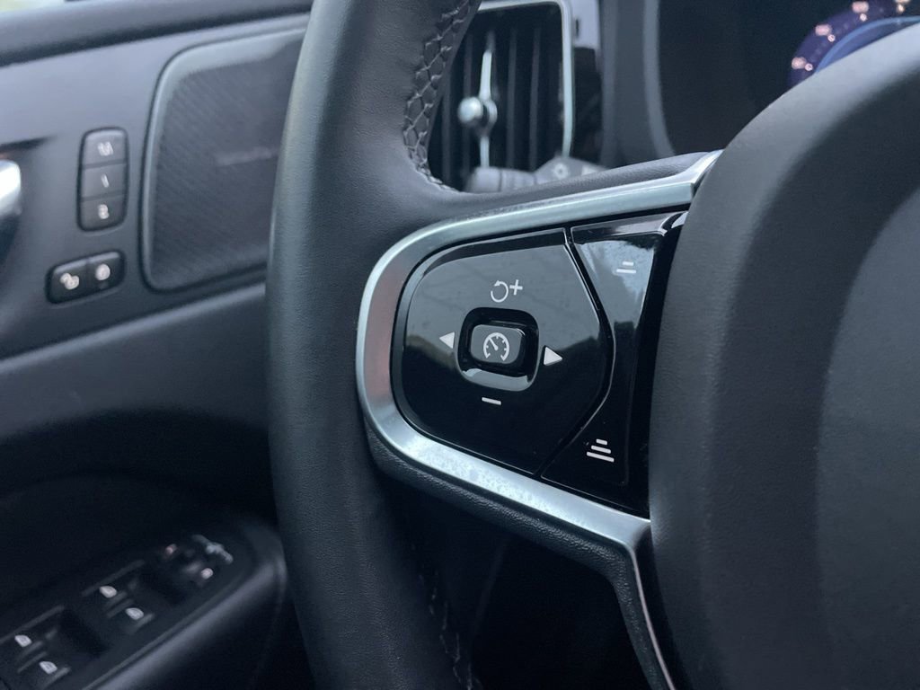 Certified 2023 Volvo XC60 B5 Plus w/ Climate Package image 38