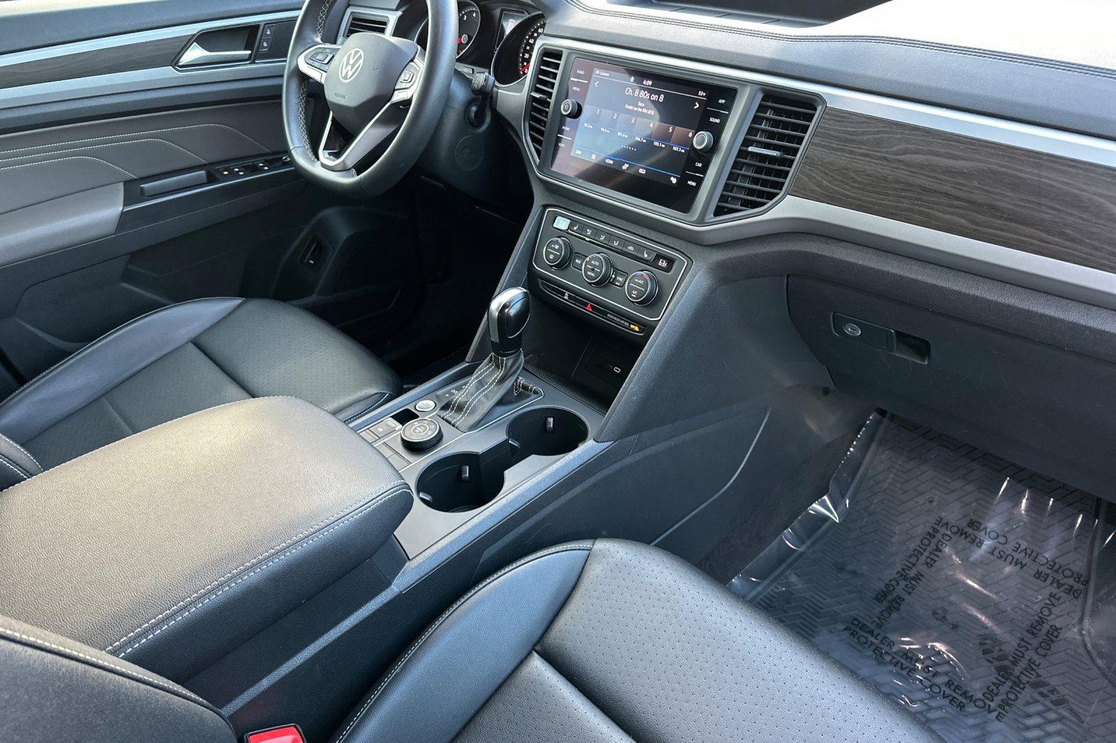 Used 2021 Volkswagen Atlas SE image 18