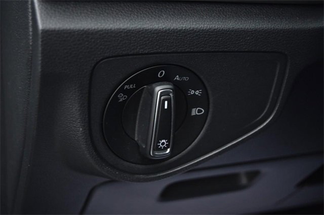 Certified 2021 Volkswagen Atlas SE w/ Towing Package image 11