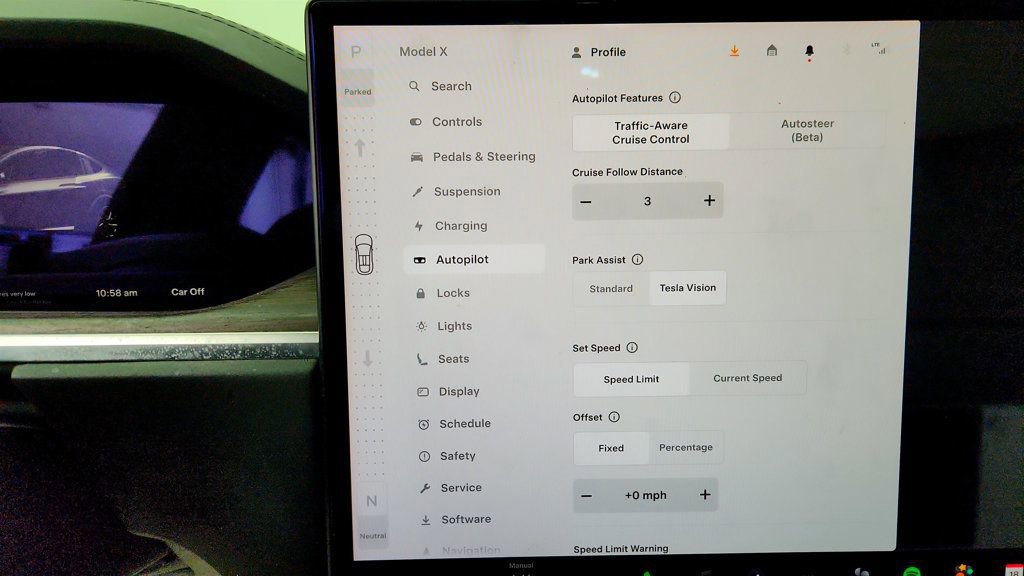 Used 2022 Tesla Model X image 21