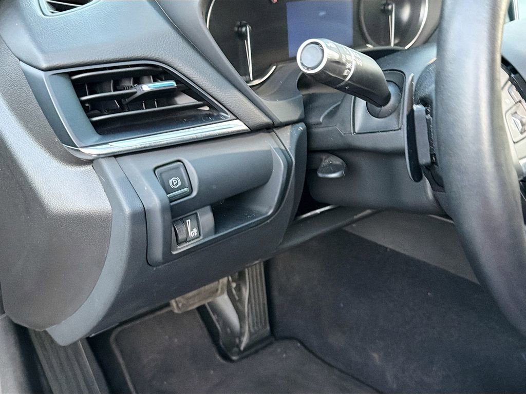 Used 2025 Cadillac CT4 Premium Luxury image 10