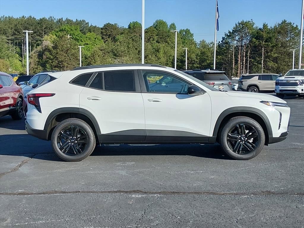 New 2026 Chevrolet Trax ACTIV w/ Driver Confidence Package FWD image 2