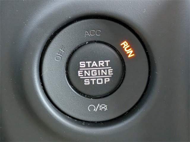 Used 2020 Jeep Gladiator Sport image 31