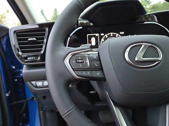 Used 2025 Lexus NX 350 AWD image 23