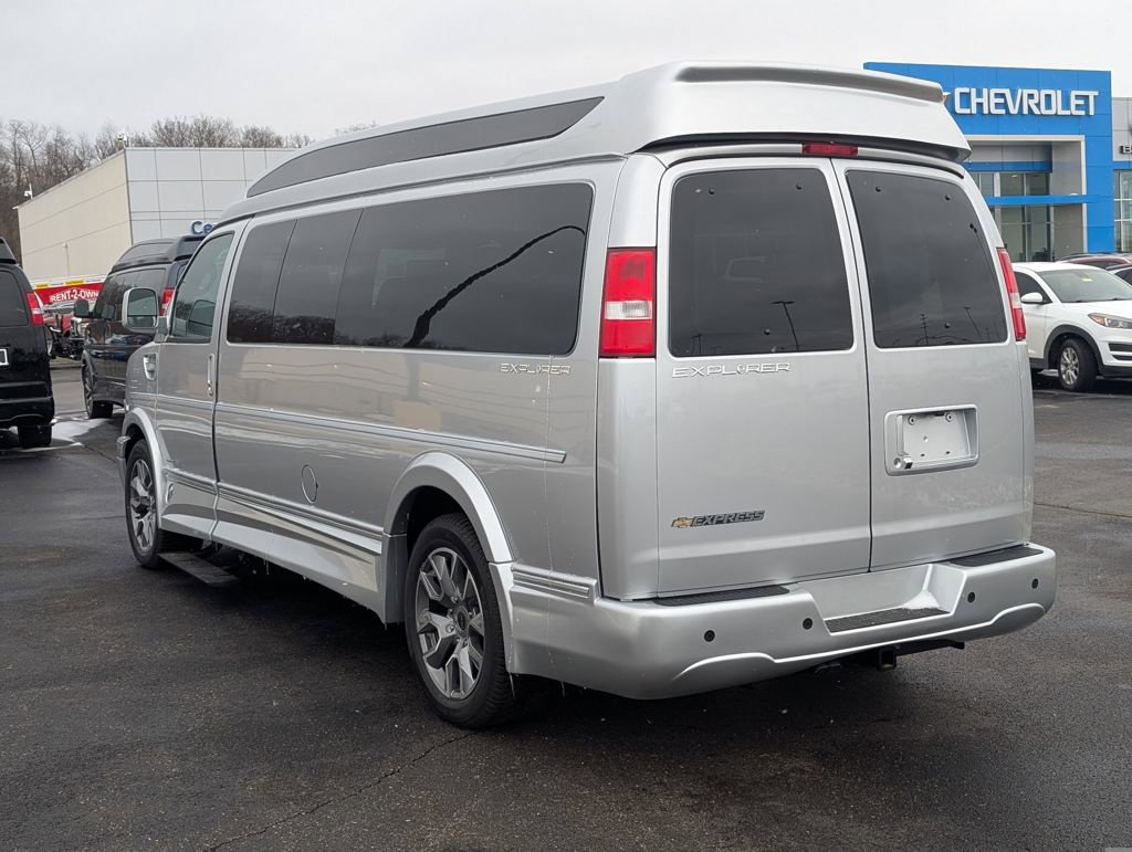 New 2026 Chevrolet Express 2500 Extended w/ Driver Convenience Package RWD image 5