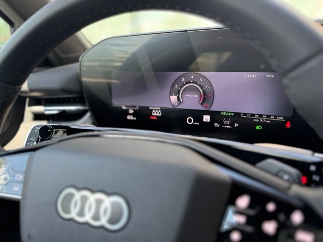 New 2026 Audi Q3 quattro 2.0T AWD/4WD image 10