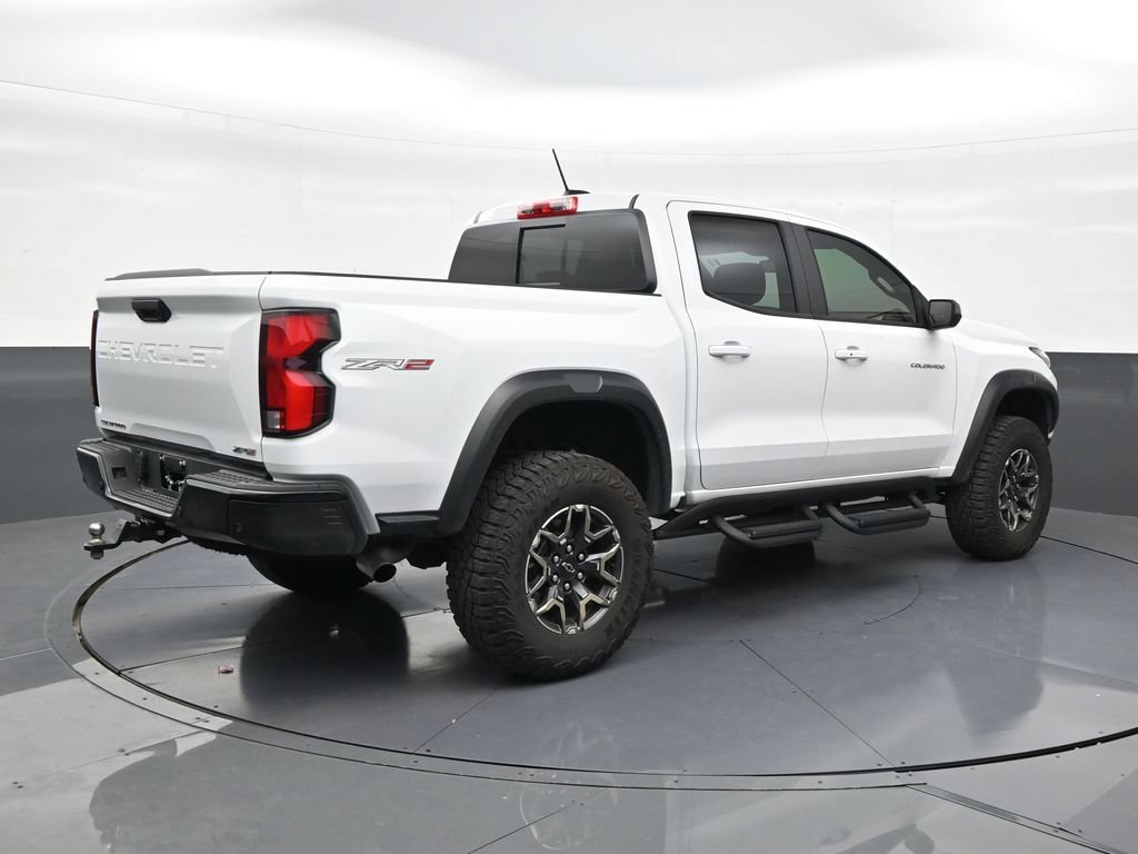 Used 2025 Chevrolet Colorado ZR2 AWD/4WD image 5