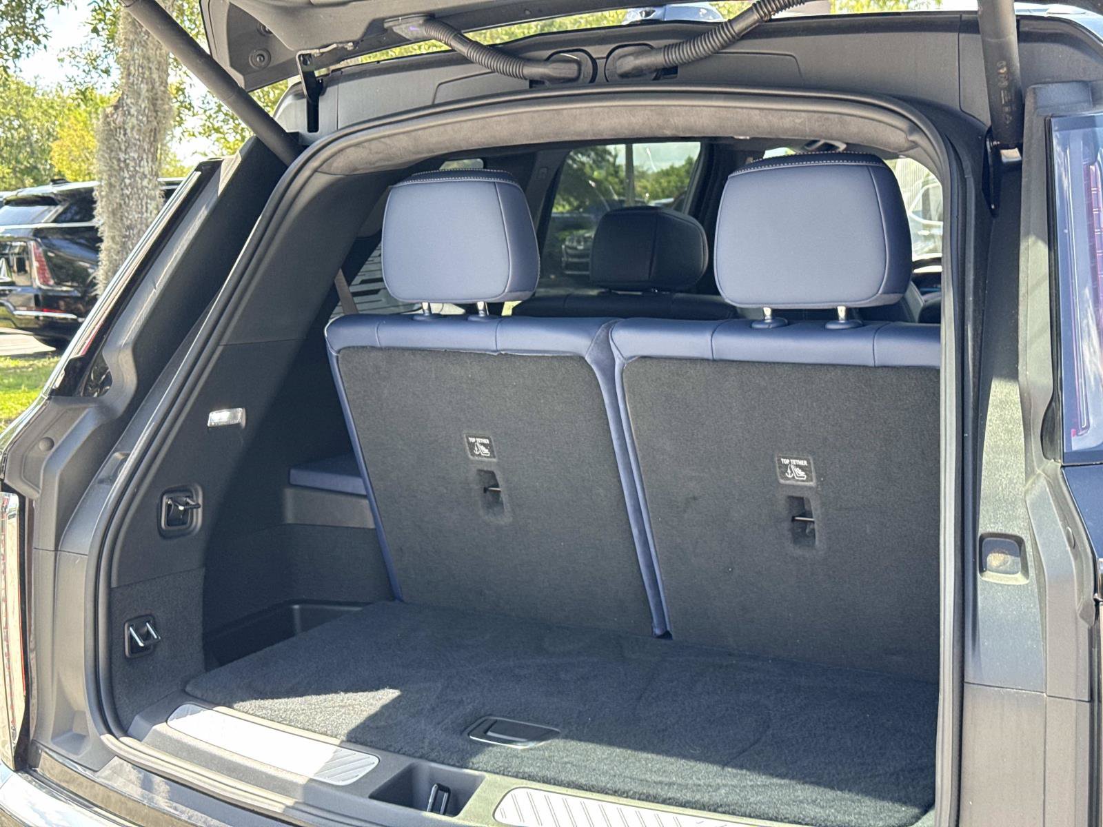New 2026 Cadillac Vistiq Premium Luxury w/ LPO, Floor Liner Package AWD/4WD image 29