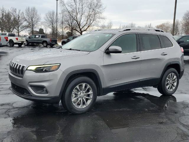 Used 2021 Jeep Cherokee Latitude Lux w/ Comfort/Convenience Group image 2