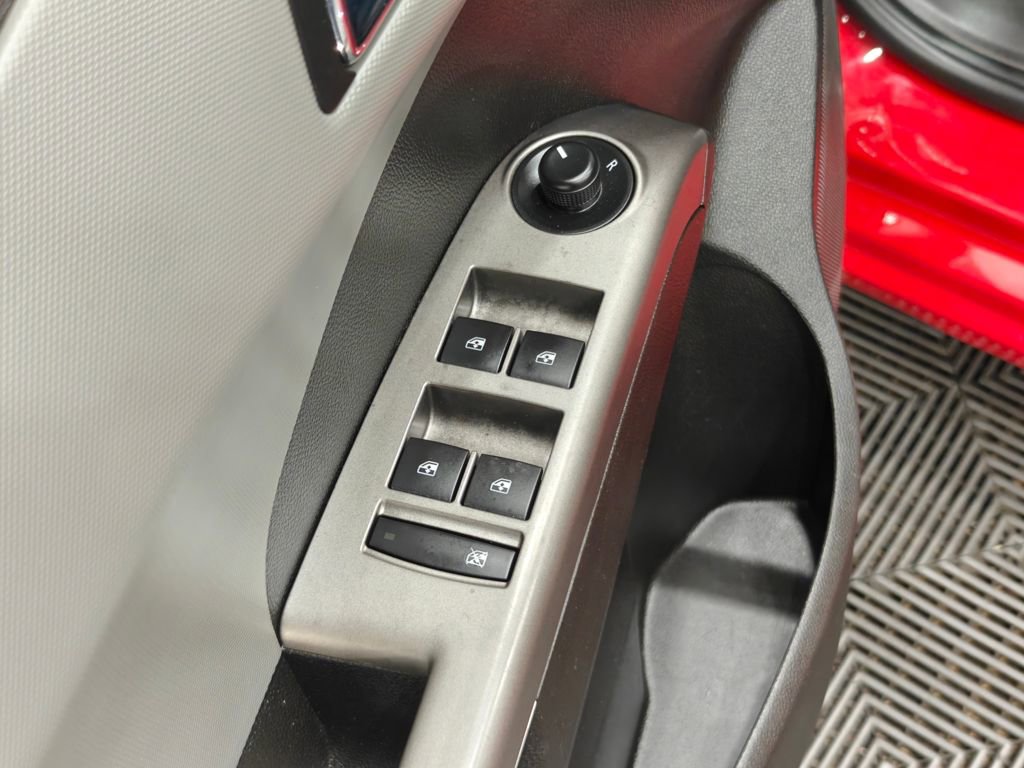 Used 2020 Chevrolet Sonic Premier image 39