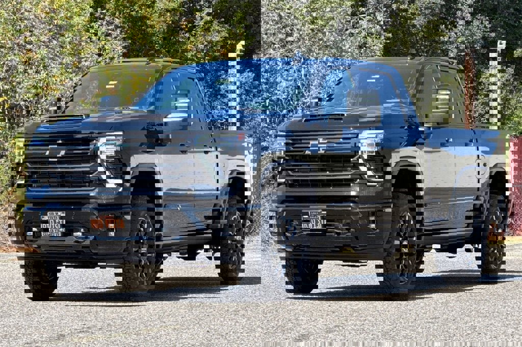 New 2025 Chevrolet Silverado 3500 High Country w/ High Country Premium Package image 8