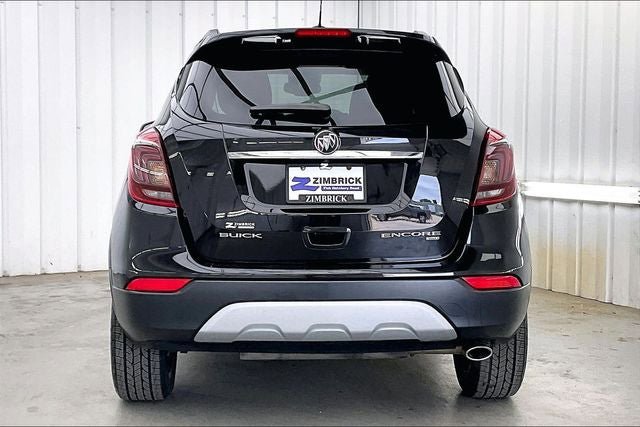 Used 2017 Buick Encore Sport Touring AWD/4WD image 4