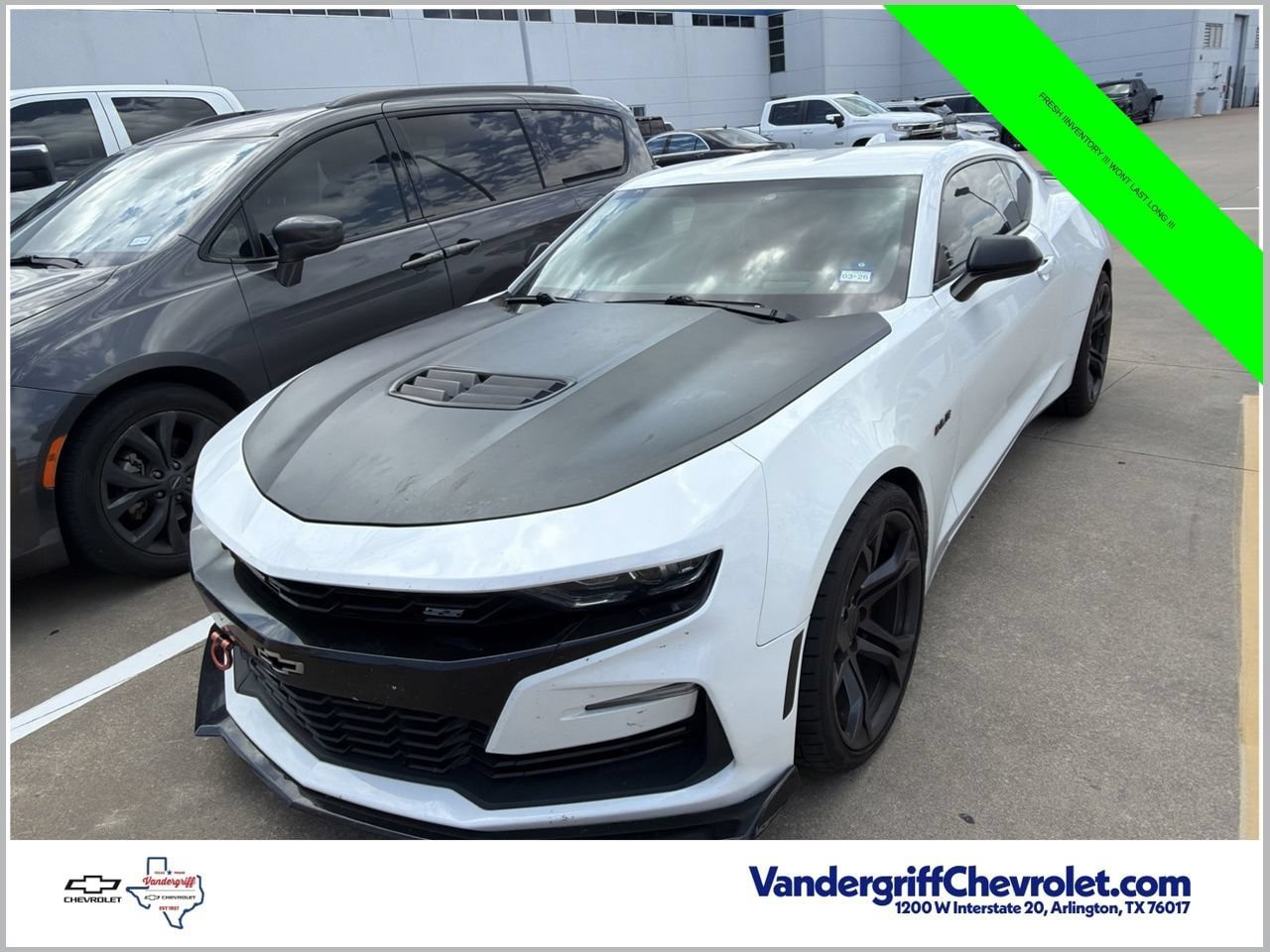 Used 2019 Chevrolet Camaro SS RWD image 1