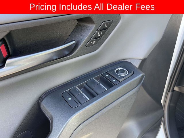Certified 2026 Toyota RAV4 XSE w/ Panoramic Sun Roof Package AWD/4WD image 19