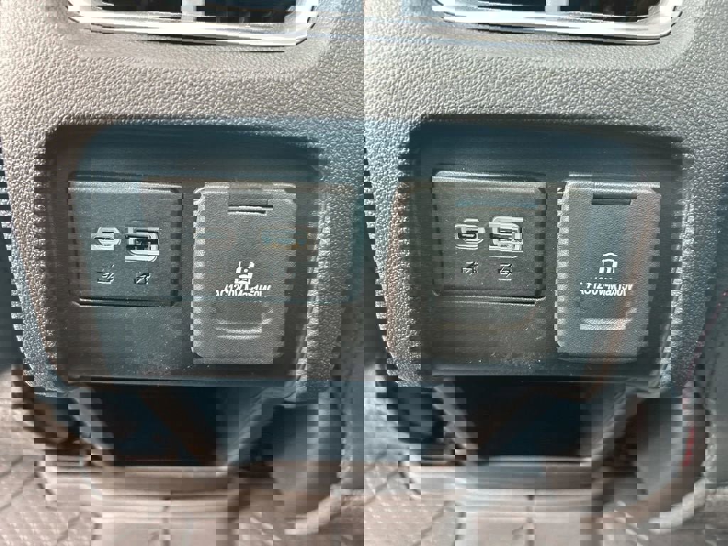 New 2025 Chevrolet Blazer RS w/ Driver Confidence II Package image 30