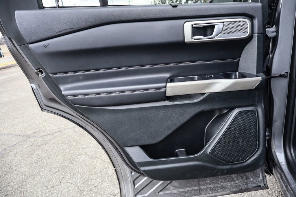 Used 2023 Ford Explorer Limited image 41