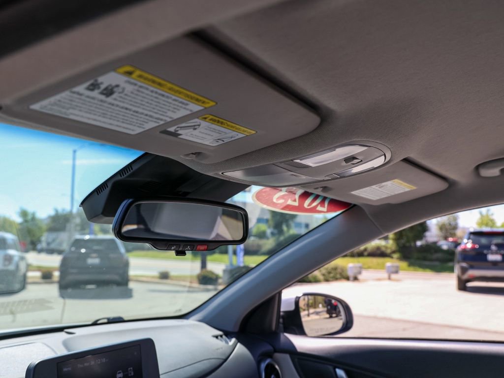 Used 2023 Hyundai Kona SE image 13