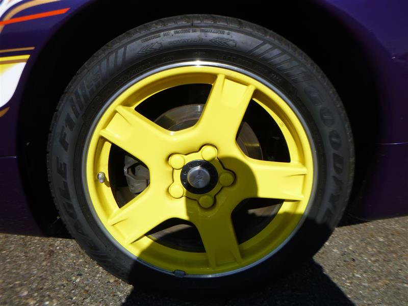 Used 1998 Chevrolet Corvette Convertible w/ Memory Pkg RWD image 36