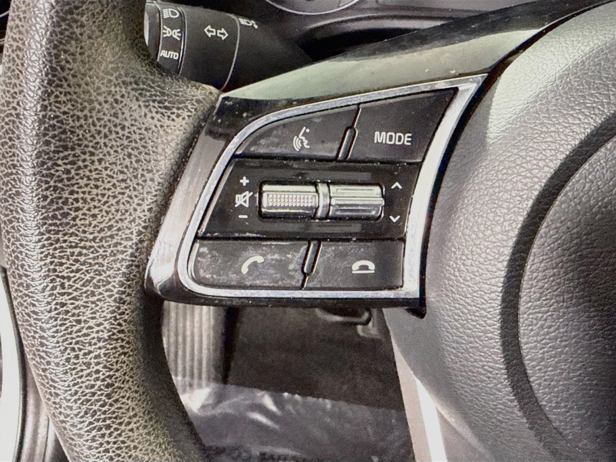 Used 2019 Kia Forte LXS FWD image 14