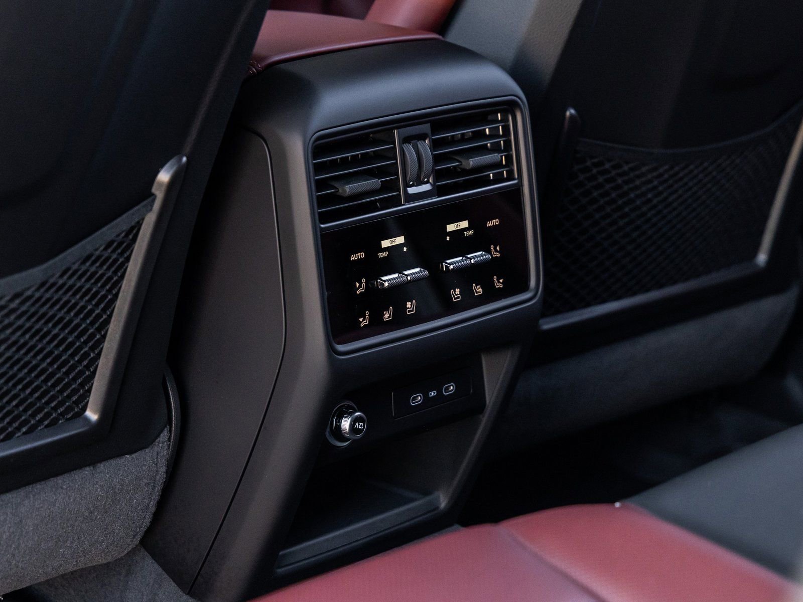 New 2026 Porsche Cayenne GTS image 37