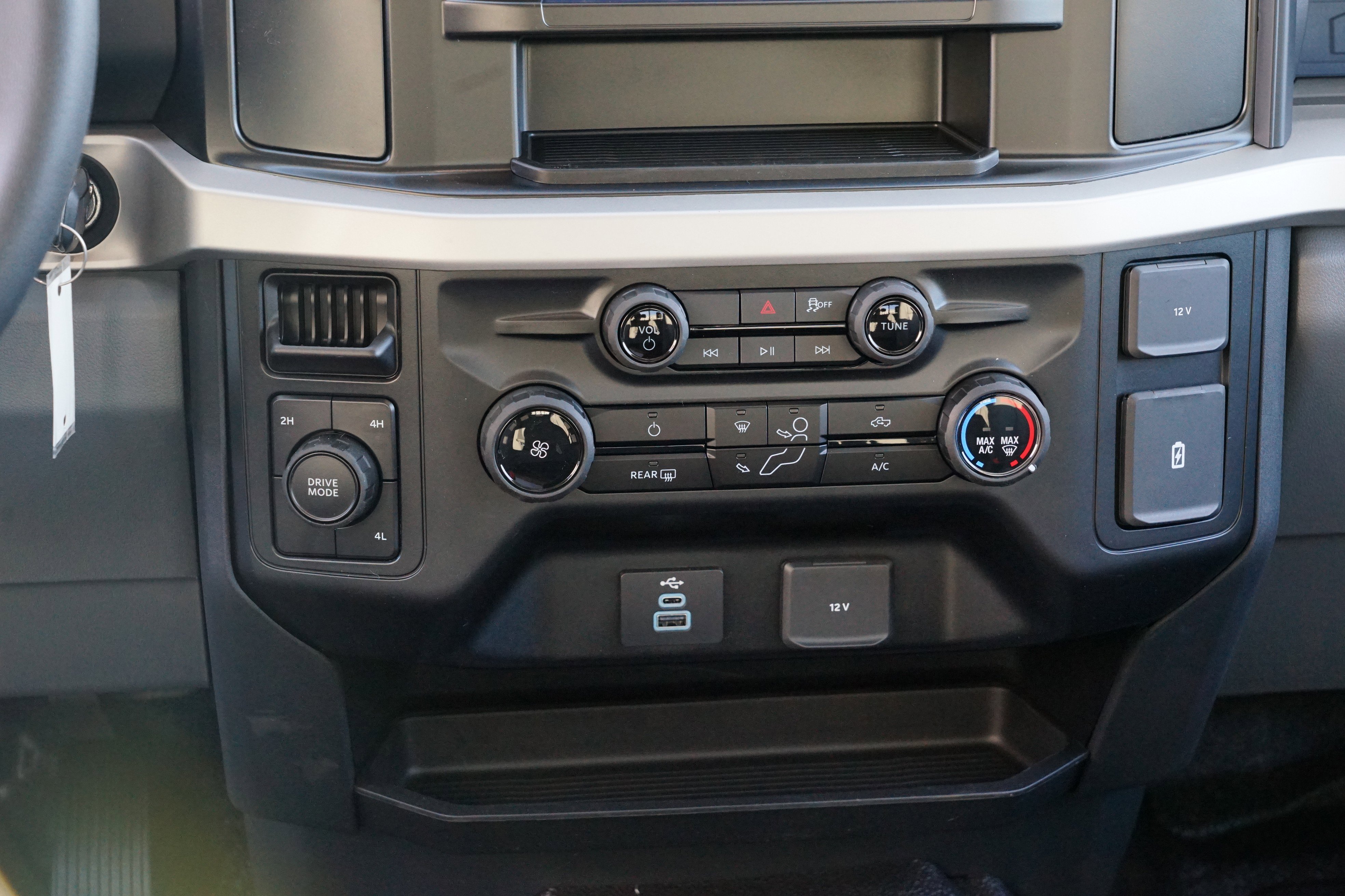 New 2026 Ford F450 XL w/ XL Chrome Package image 26