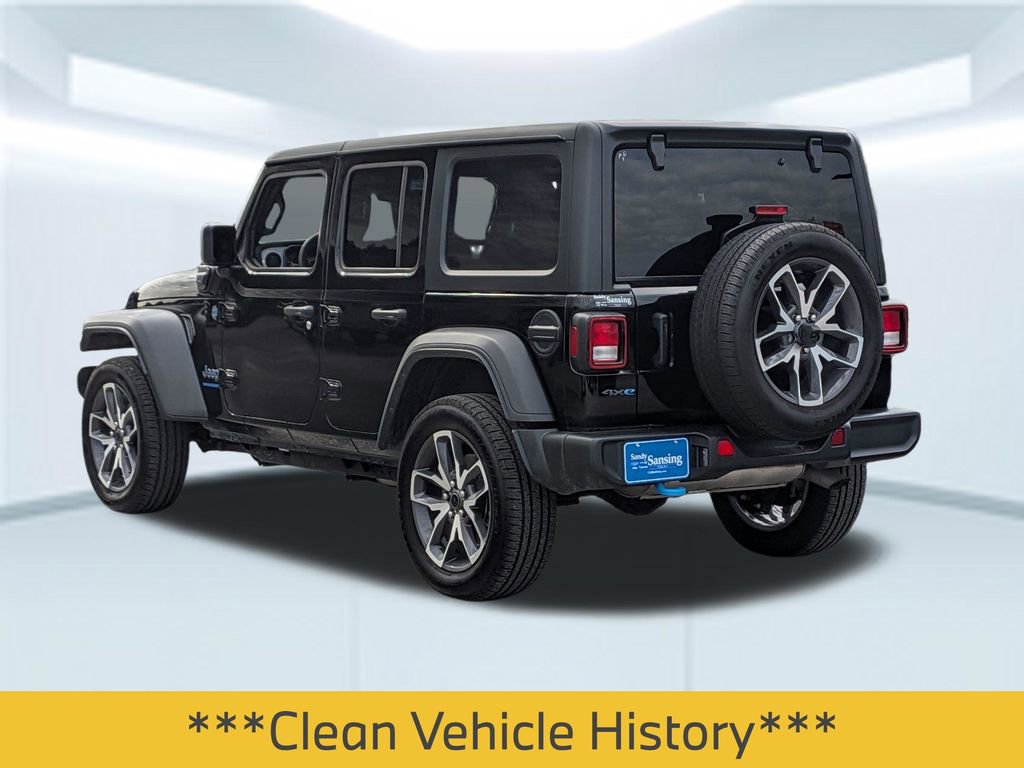 Used 2024 Jeep Wrangler Unlimited w/ Convenience Group AWD/4WD image 4