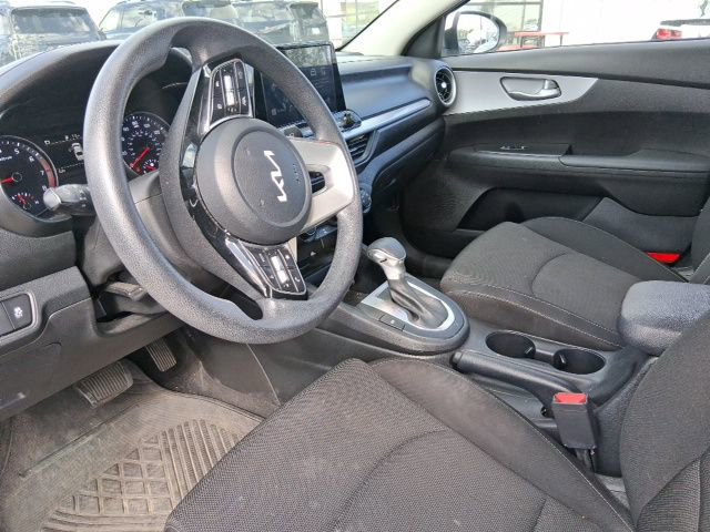 Used 2024 Kia Forte LXS image 6