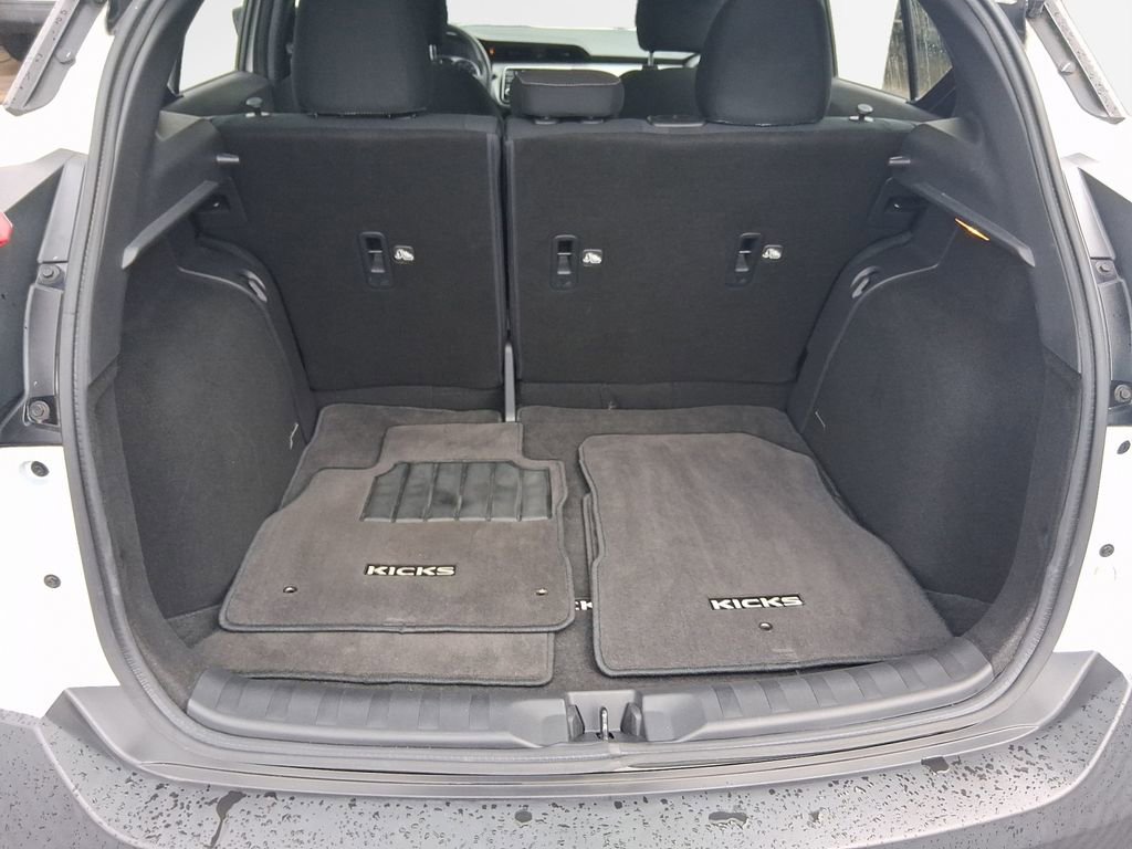 Certified 2020 Nissan Kicks S image 23