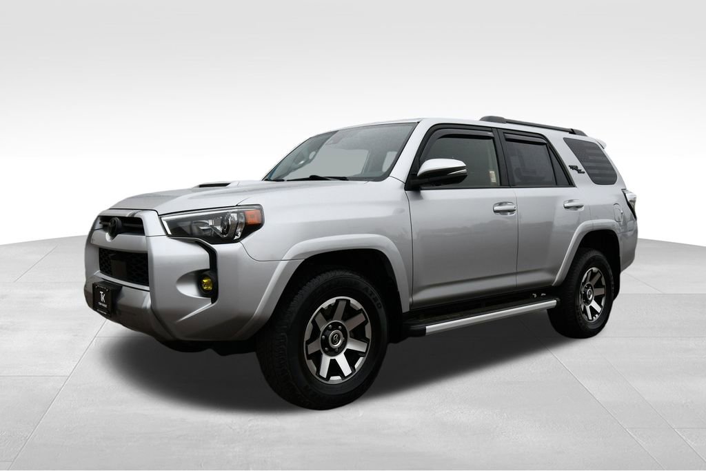 Used 2023 Toyota 4Runner TRD Off-Road Premium w/ Off Road Premium Plus Package AWD/4WD image 2